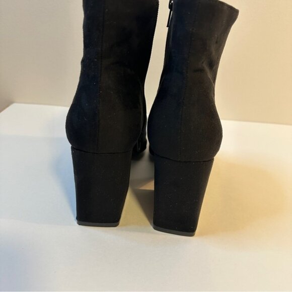 NEW Journee Collection Sorren Black Faux Suede Womens Booties, Sz 9.5 - Picture 13 of 13